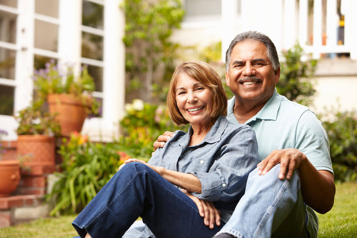 smiling-elderly-couple-1